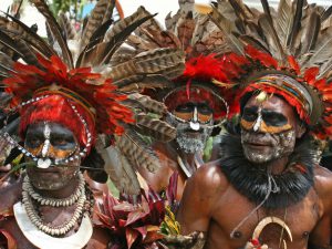 Papous, Papouasie, tribu chamanique